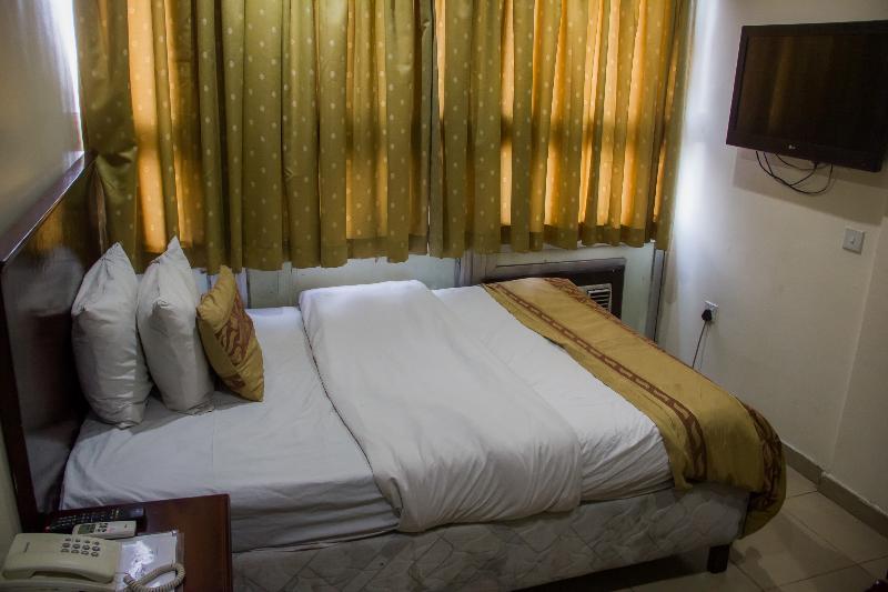 Beni Hotel Лагос Экстерьер фото