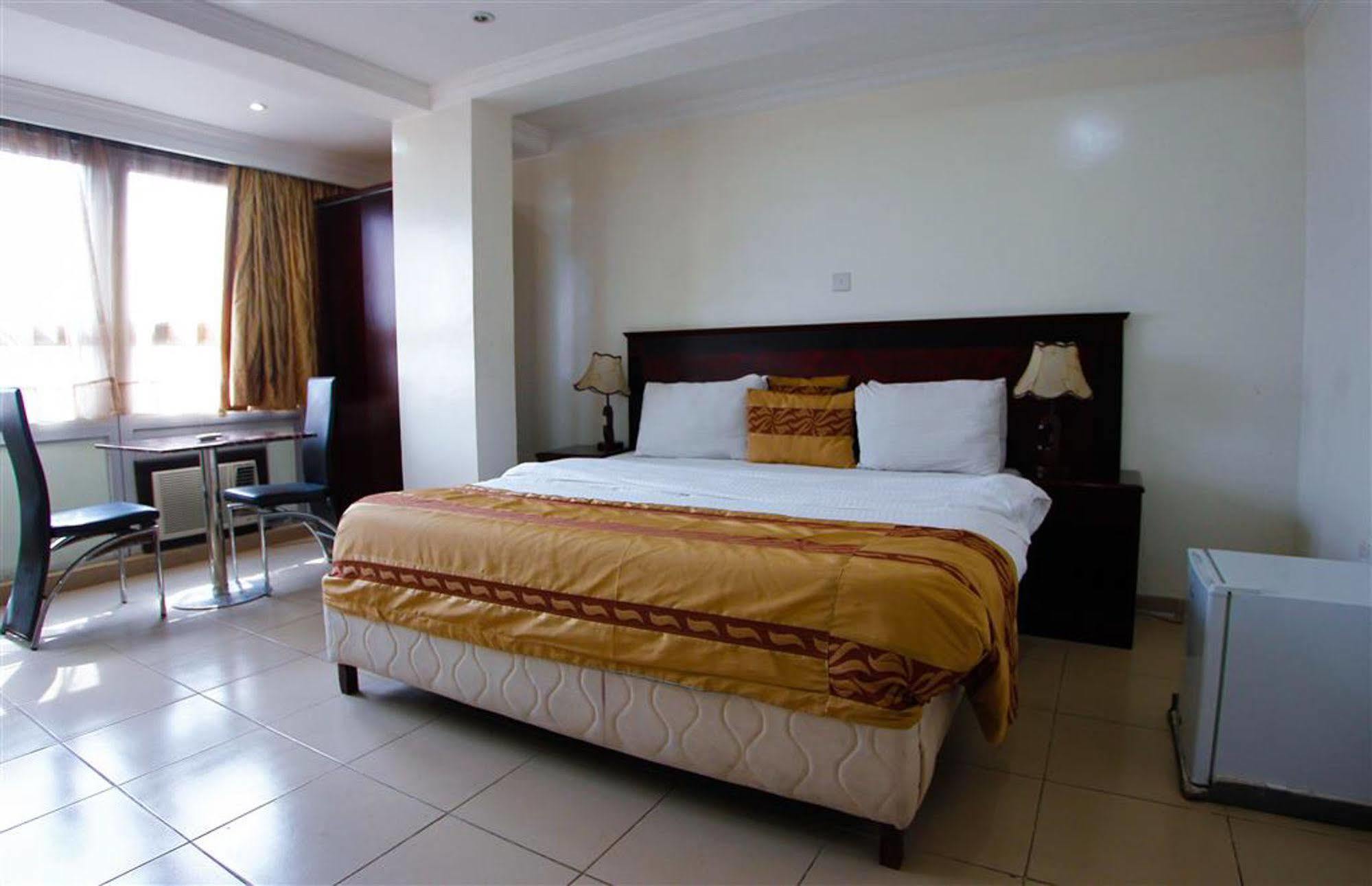 Beni Hotel Лагос Экстерьер фото